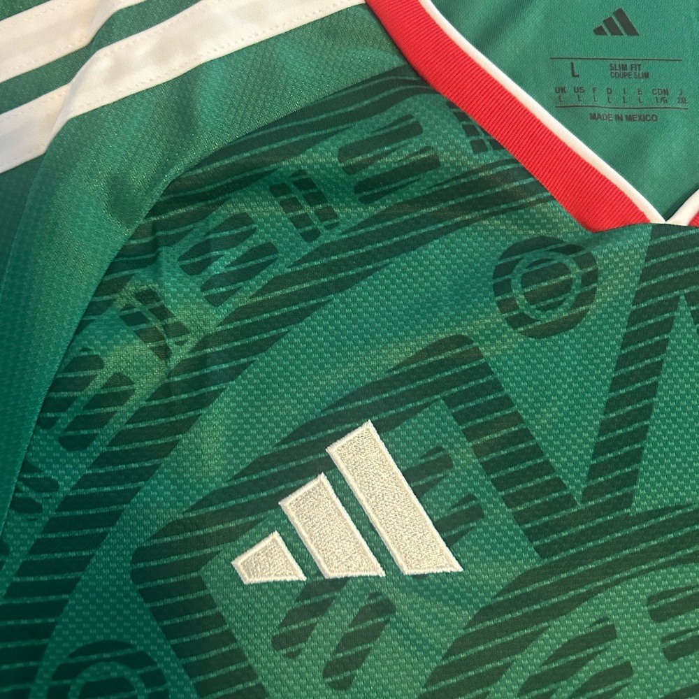 Adidas Green Mexico Soccer 2026 Jersey - Picture 2 of 6